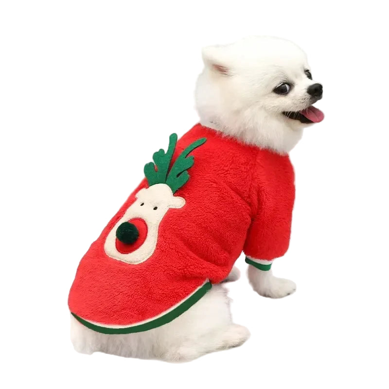 Weihnachtlicher Hundepullover mit Rentier-Motiv aus Korallenfleece – warm, weich, leicht. In Rot oder Grün, Größen XS–XXL. Perfekt für Winterspaziergänge & Fotos.